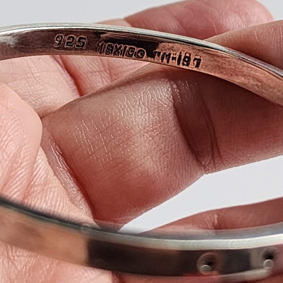 Taxco SS Hinged Buckle Bracelet - Picture 3 of 6